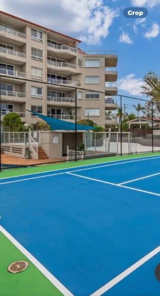 Renovated Palm Beach Ocean-View Apartment Apartment in Palm Beach