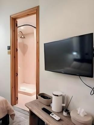 PL1/Jordan MTR/Private Bathroom Vacation rental in Hong Kong