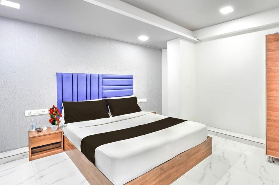 Hotel O Sneh Rashmi Botanical Garden Surat Formerly Stadium Plaza Hotel in Gujarat