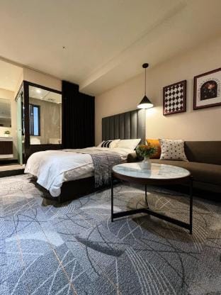 Zhonghua Road《西門町｜雙人房｜捷運6號出口》114308  [僅限國外旅客入住] Vacation rental in Taipei City
