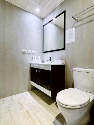 Ximending Quad Room No. 114623[僅限國外旅客入住] Vacation rental in Taipei City