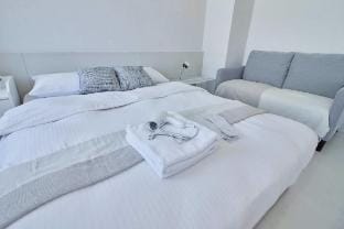 Hankou Street《西門町｜四人房｜捷運6號出口步行10分鐘》54869[僅限國外旅客入住] Vacation rental in Taipei City