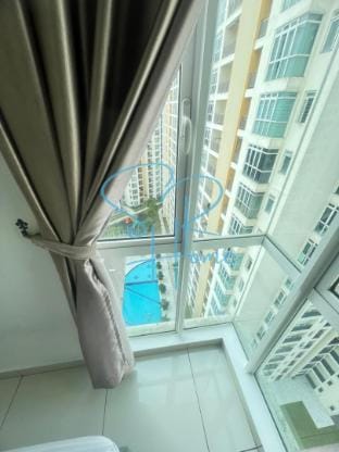Near Mount Austin: Superior Stay (5pax) - Pool View Apartment in Johor Bahru