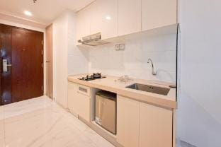 Good Deal Studio Room Sky House BSD By Travelio Apartment in West Java
