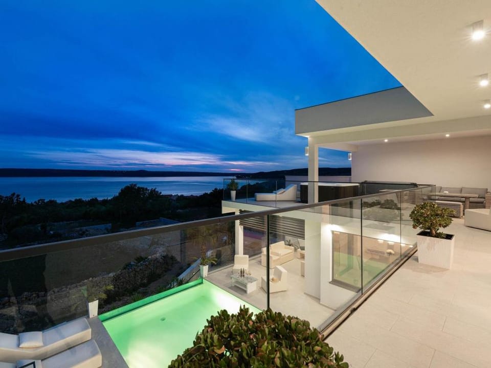 Luxury villa with pool, wellness and sea view Villa in Zadar County