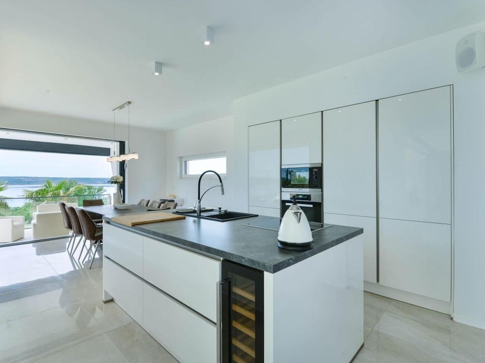 Luxury villa with pool, wellness and sea view Villa in Zadar County