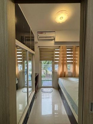Staycation at Shore Residences, Mall of Asia,Pasay Vacation rental in Pasay
