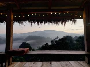 Wooden house in the middle of a garden Vacation rental in Laos