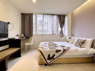 Hanzhong Street《西門町｜雙人房｜捷運6號出口步行8分鐘》26602[僅限境外旅客入住] Vacation rental in Taipei City