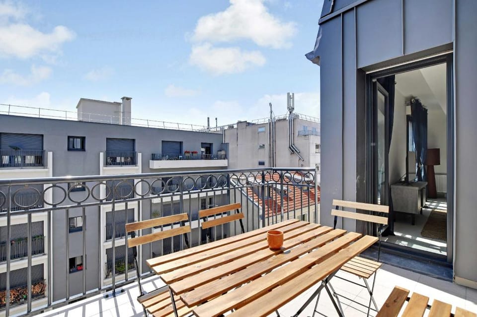 Charming Appt - 3BDR/8P - Near Paris & La Défense Apartment in Puteaux