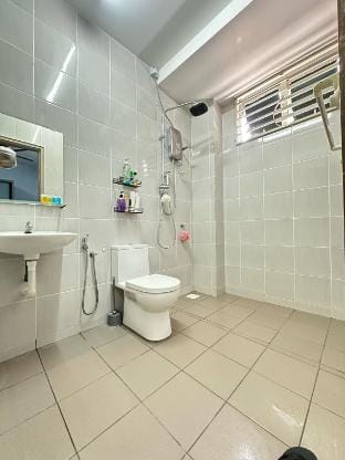 Nameera Stay Bandar Universiti Seri Iskandar Vacation rental in Perak Tengah District