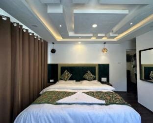 Mala Castle Pahalgam by Prospera Hospitality Vacation rental in India