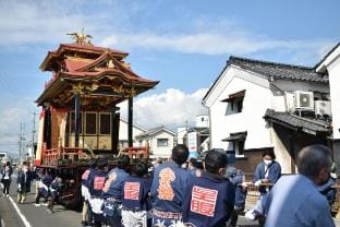【男女共用の部屋／全７ベッド】築約90年町家のホステル。カーテンで仕切るタイプのベッド１台分。 Vacation rental in Shiga, Japan