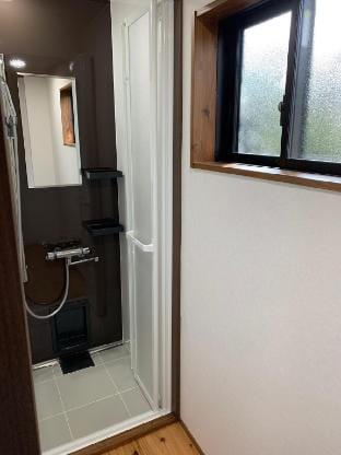 【女性専用の部屋／全3ベッド】長浜駅から徒歩5分の町家ドミトリー　2段ベッドの1台 Vacation rental in Shiga, Japan