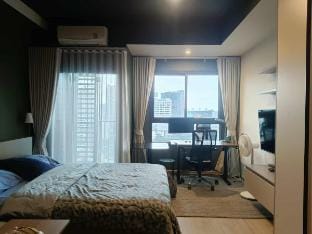 Ideo Rama9 Asoke Condo,Workstation + Fully equip Vacation rental in Bangkok