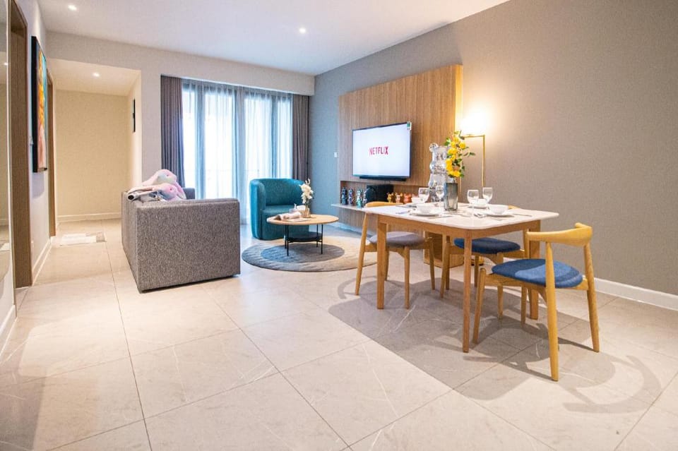 HighClass Suites-D1mension & Zenity, Night SkyView Hotel in Ho Chi Minh City