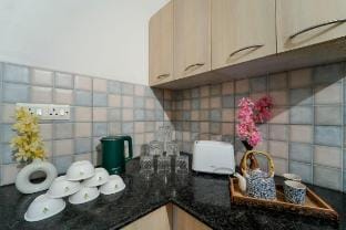Iva 1 bhk Kainchi Dham : Balcony | Cook | Bonfire Vacation rental in Uttarakhand