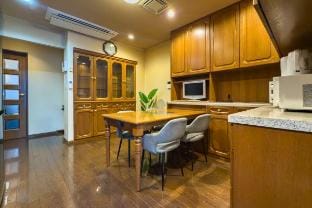【150㎡ 4BR】1min from Kuromon Japanese Modern House Vacation rental in Osaka