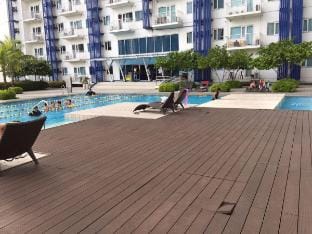 Bed Queen size  1BR in JAZZ Residences Vacation rental in Makati