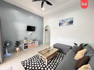 Living 17 Hat Yai | Feel at Home Vacation rental in Thailand