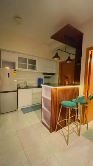 Comfy Two bedroom with WiFi and Netflix Apartment in Marikina
