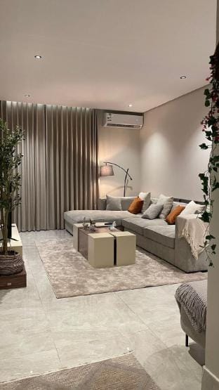 شقة مع مطبخ وبلكونه Vacation rental in Al Khobar