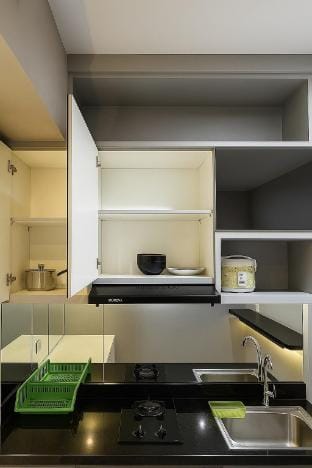 PakuwonMall BensonApartement Studio By B&B Vacation rental in Surabaya