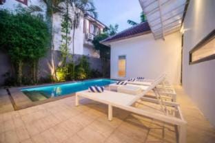 Luxury 4BR Villa 111 Private Pool Villa in Denpasar