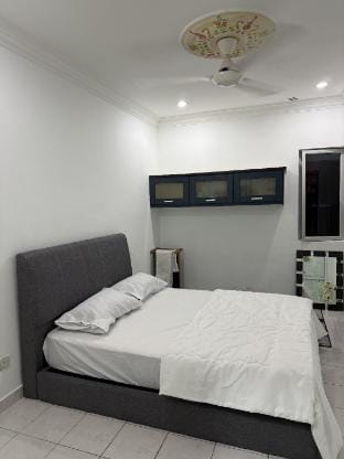 ZulinsOne's Homes Vacation rental in Selangor, Malaysia
