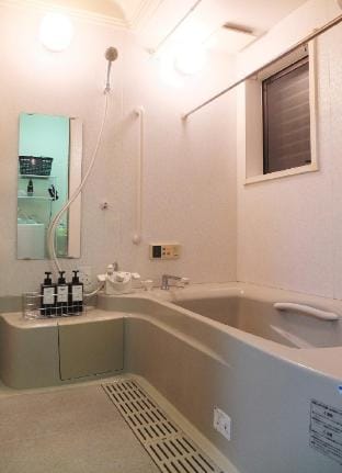 Start your day at a local portside breakfast spot Vacation rental in Japan