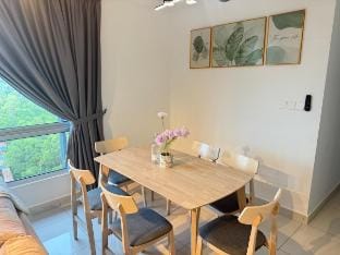 Kajang 3R Escape |KTM |Ideal for Long Stays |Coway Vacation rental in Negeri Sembilan, Malaysia