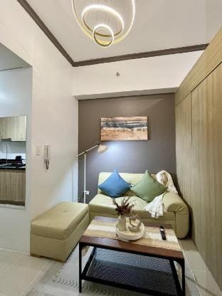 Wander & Rest @ SMDC Shore 2 Residences MOA Apartment in Pasay
