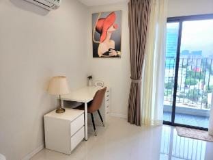 Spacious Luxury Apt - SECC, Korean Town & Center Vacation rental in Ho Chi Minh City