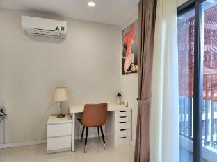 Spacious Luxury Apt - SECC, Korean Town & Center Vacation rental in Ho Chi Minh City