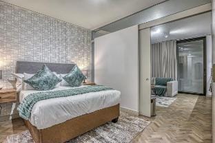 Chic Rosebank Haven Vacation rental in Johannesburg