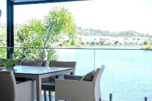 Luxury Group Villa - Scenic Canals & Sunsets Vacation rental in Maroochydore