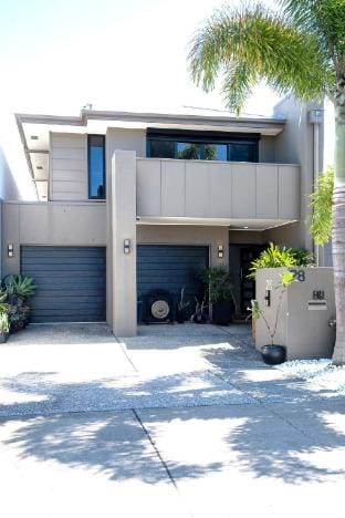 Luxury Group Villa - Scenic Canals & Sunsets Vacation rental in Maroochydore