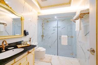 Lafaayette Luxury Suites - King Deluxe Vacation rental in Baguio