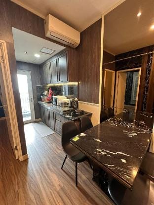 Apartemen Lincoln 2Bedroom Lantai 17 diatas Mall Apartment in Indonesia