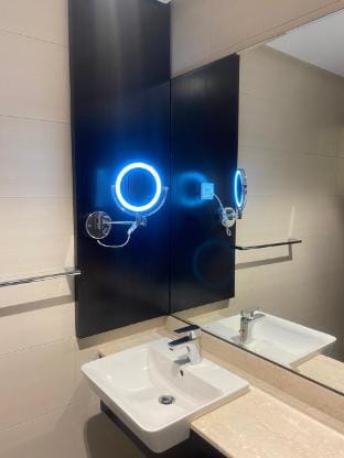 Abdali Views luxury Studio Apartment in Africa