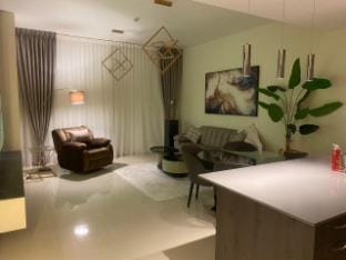 Abdali Views luxury Studio Apartment in Africa