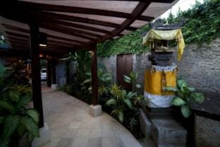 2BR Villa with Private Pool Villa in Kuta