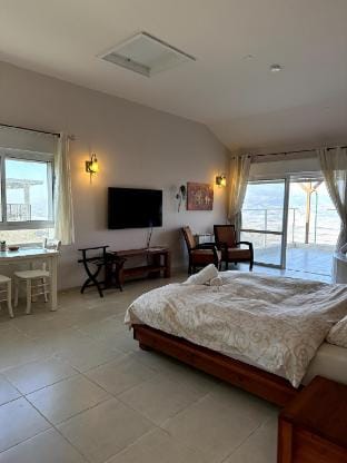 Gal Banof- The Northern Suite Vacation rental in North District