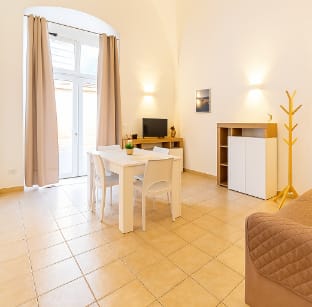 106 Dimora Via Bari Vacation rental in Giovinazzo