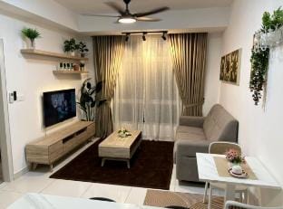 Self Check-in 2BR Condo | Free Parking | Netflix Vacation rental in Negeri Sembilan, Malaysia