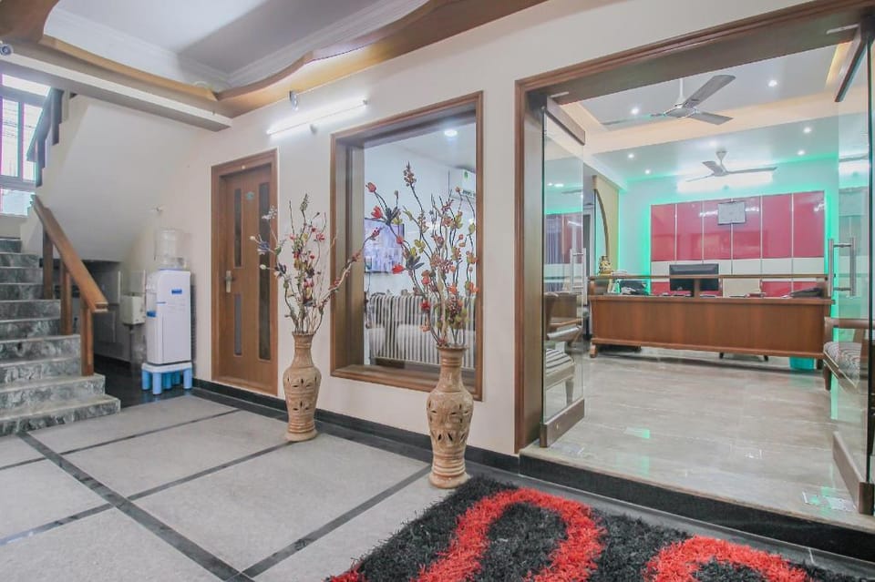 Hotel O by OYO Delight Inn Hafizpet station Hotel in Hyderabad