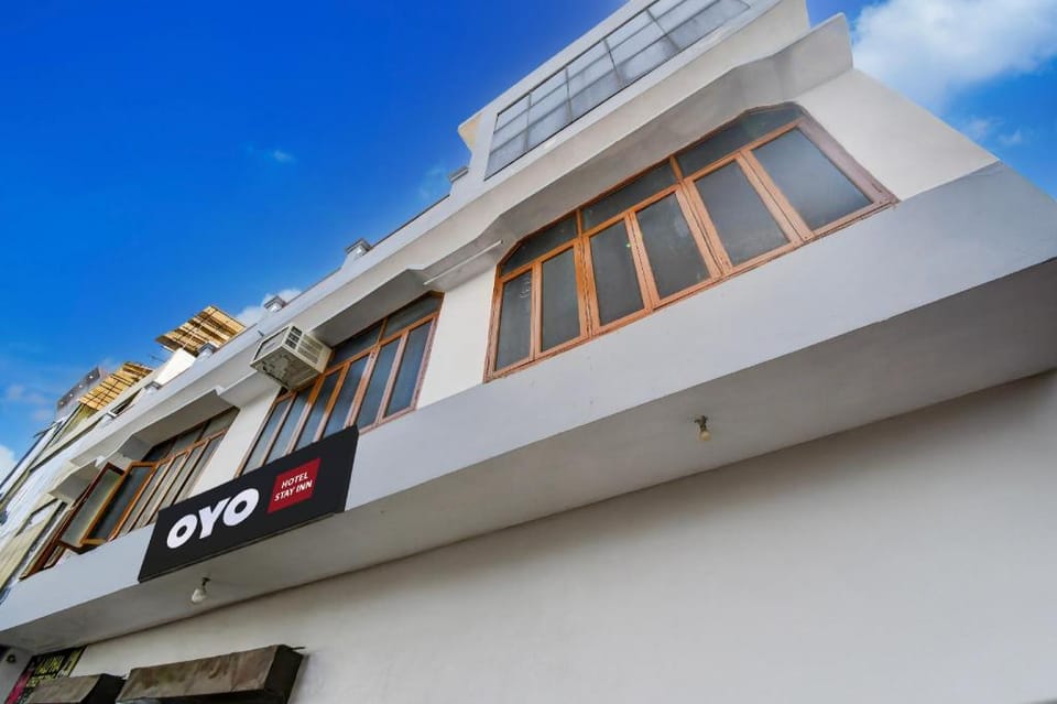 HOTEL O STAY INN Lucknow Airport VIP Terminal Hotel in Lucknow