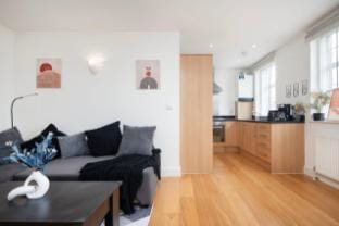 Central 2BR Flat | Fast Wi-Fi | Underground 2min Apartment in London