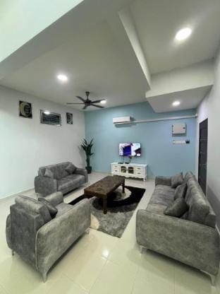 Homestay Cenderawasih Jitra Vacation rental in Kedah