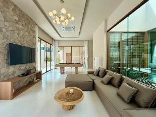 Jomtien Internet-Famous Designer 4 Bed Colada B Vacation rental in Pattaya City